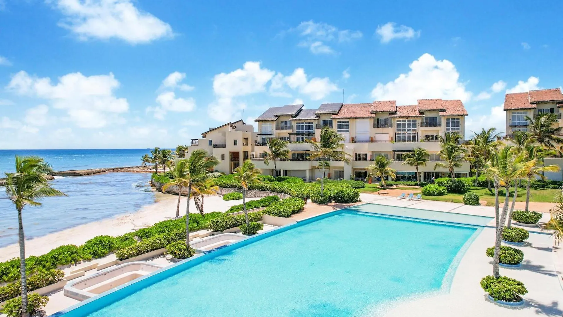 2-Bedroom Beachfront Apartment, Capcana, Punta Cana 0*,